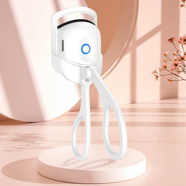 Image of Automatic Eyelash Curler.